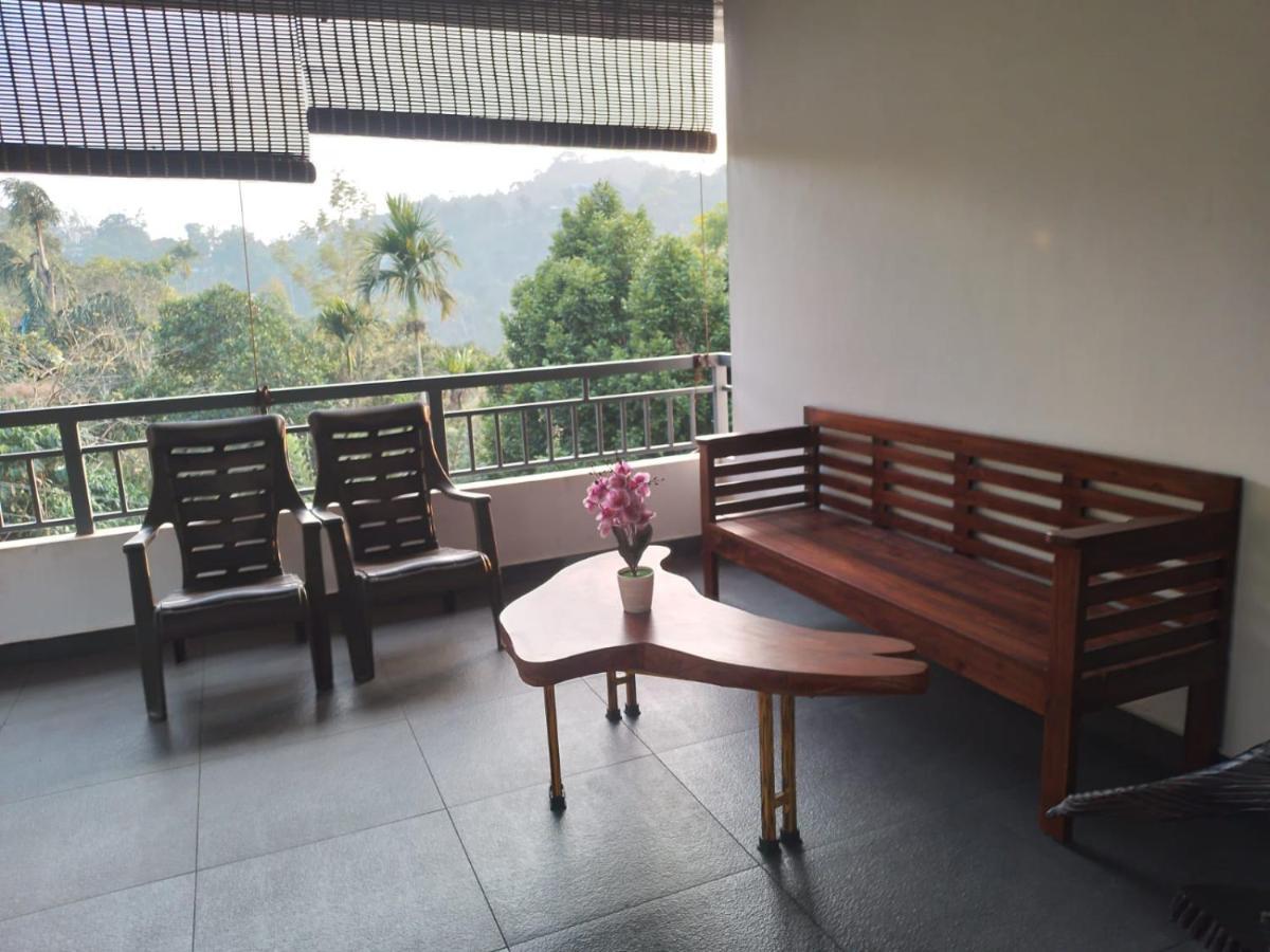 Cherry Blossom Homestays Munnar 2Bhk Exterior foto